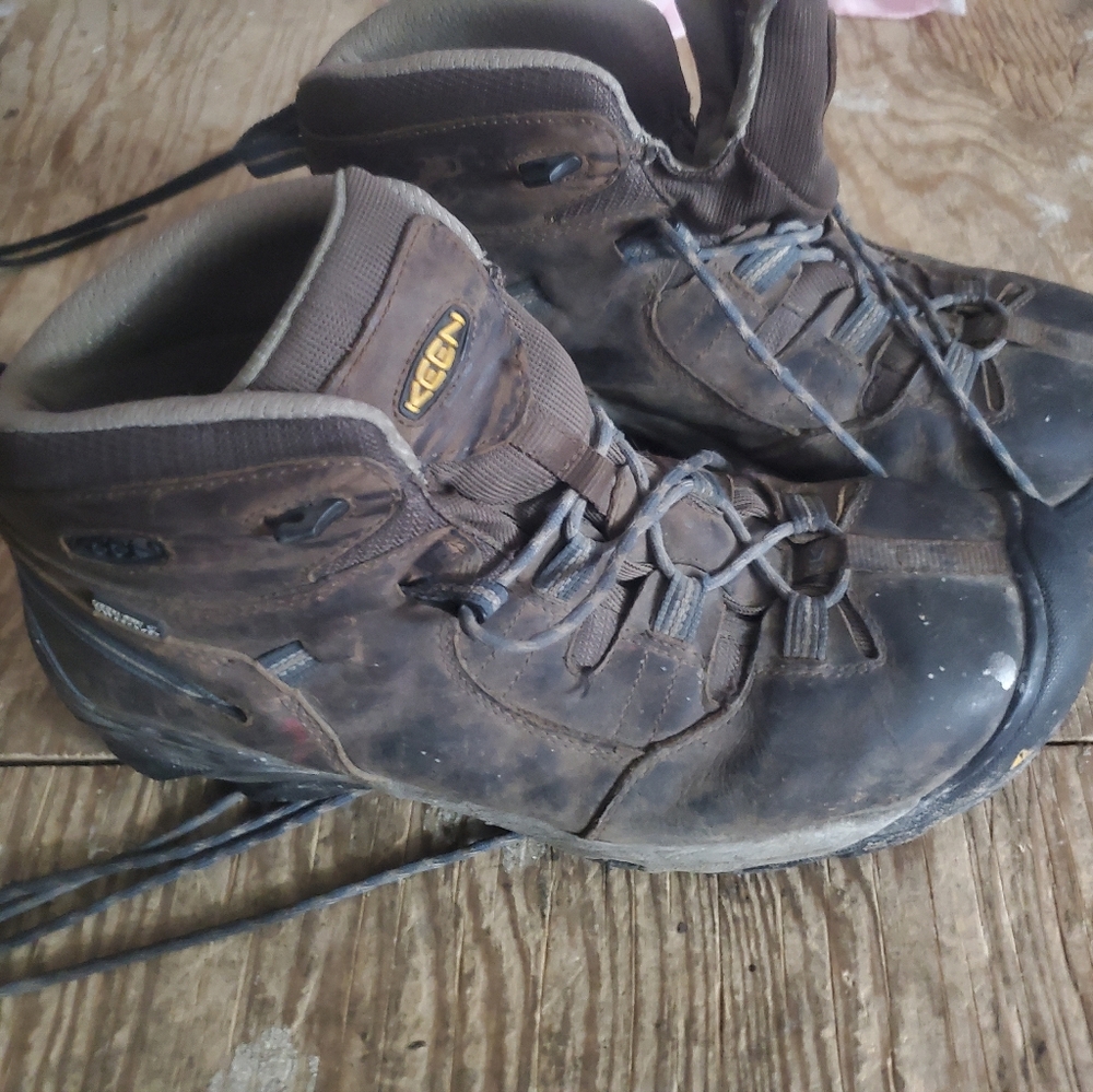 Men's steel toe keen